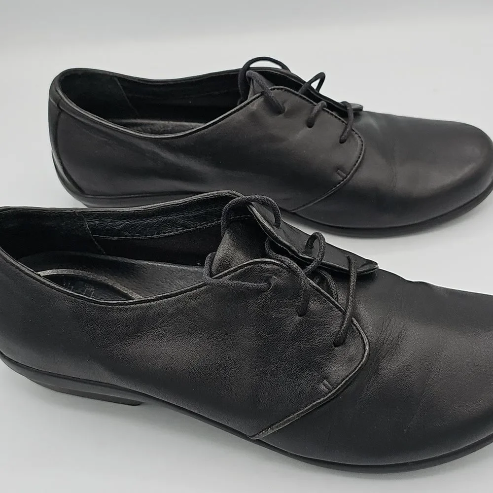 Dansko Womens Black Leather laces Shoes Size 40 US 9 Dark Academia, Work, Casual